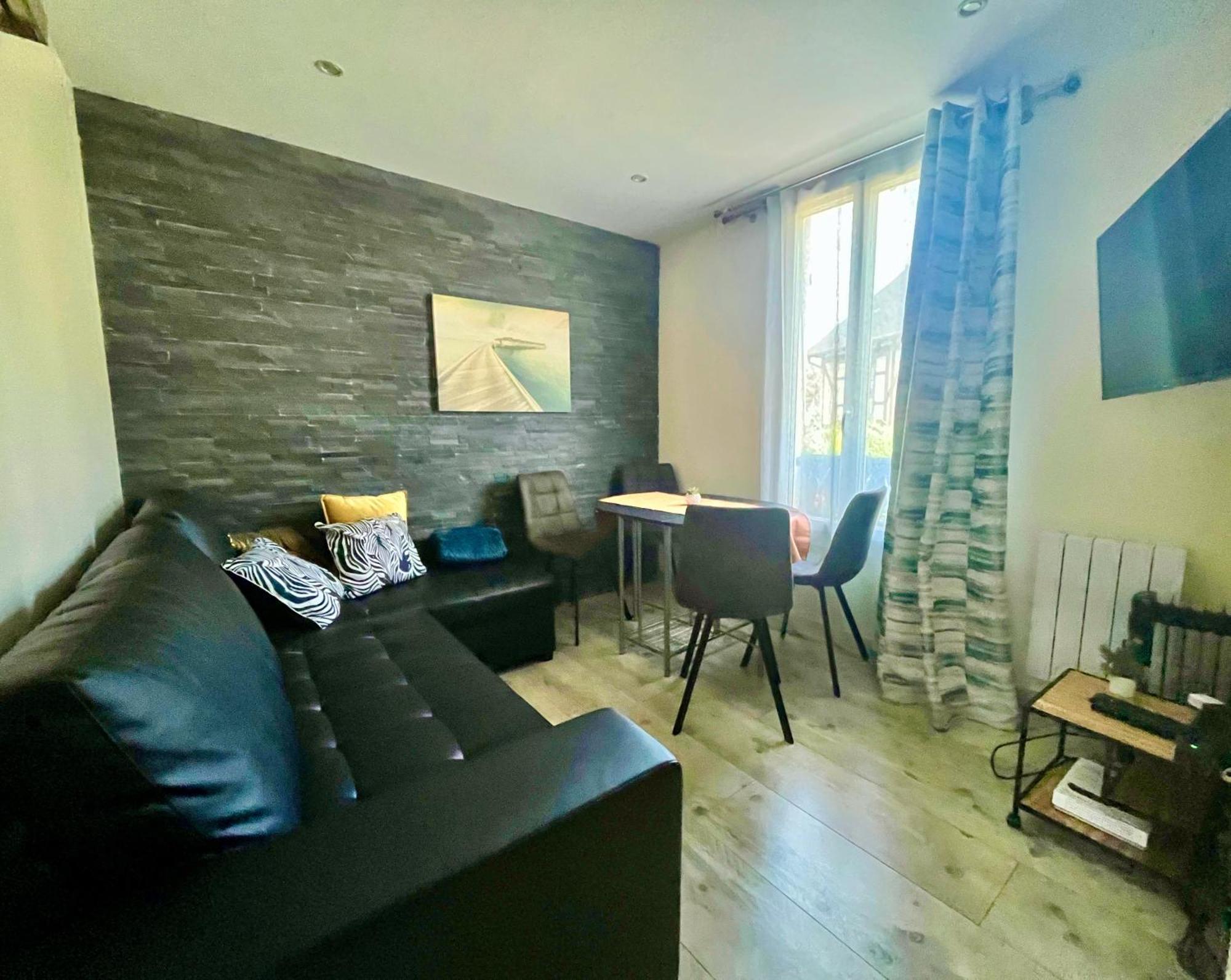 La Villa L'Oiseau Bleu Proche De La Plage Et De Deauville !!! Awards 2025 Blonville-sur-Mer Room photo